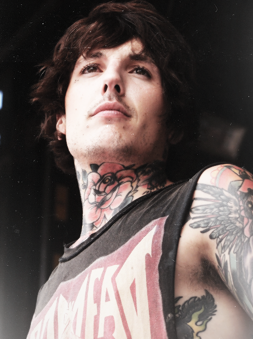 Oliver Sykes