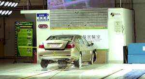 Front crash test of the Mitsubishi Grunder.