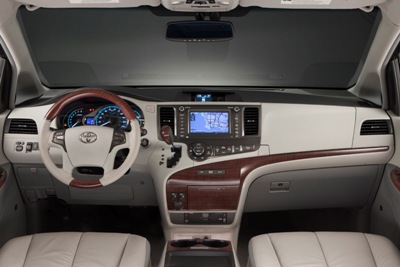 2011toyotasienna stock 041small
