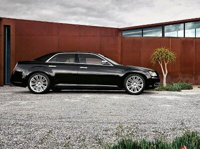 09-2011-chrysler-300-presssmall.jpg