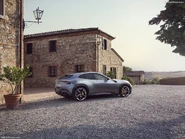 Ferrari-Purosangue-2023-1024-03.jpg (254 KB)