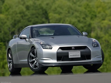 Nissan-GT-R-2008-1024-06