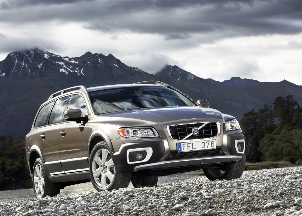 Volvo XC70 | Autopedia | Fandom