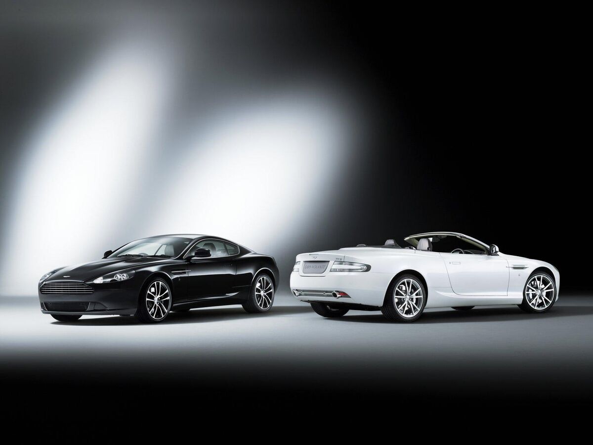 Aston Martin DBR9 'Launch Version' 2台セット Aston Martin DBR9 'Launch Version' 2台セット - メルカリ
