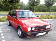 1024px-Polo 2 G40 Front