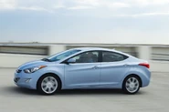 2011-Hyundai-Elantra-8