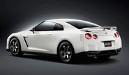 Nismo r35 r3qtr-2-.jpg (51 KB)