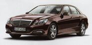 2010-Mercedes-E-Class-12