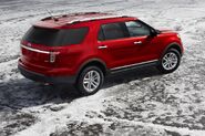 2011-Ford-Explorer-SUV-113