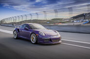 2016-Porsche-911-GT3-RS-front-three-quarter-in-motion1