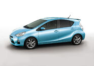 Prius-c1-1321366900