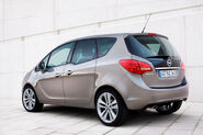 2010-Opel-Meriva-01