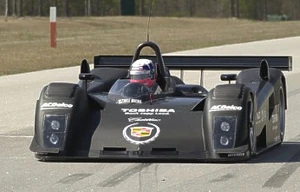 Cadillac-LMP2001