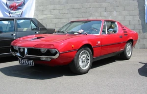 800px-Alfa Romeo Montreal
