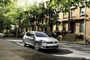 2010-VW-Golf-TDI-8