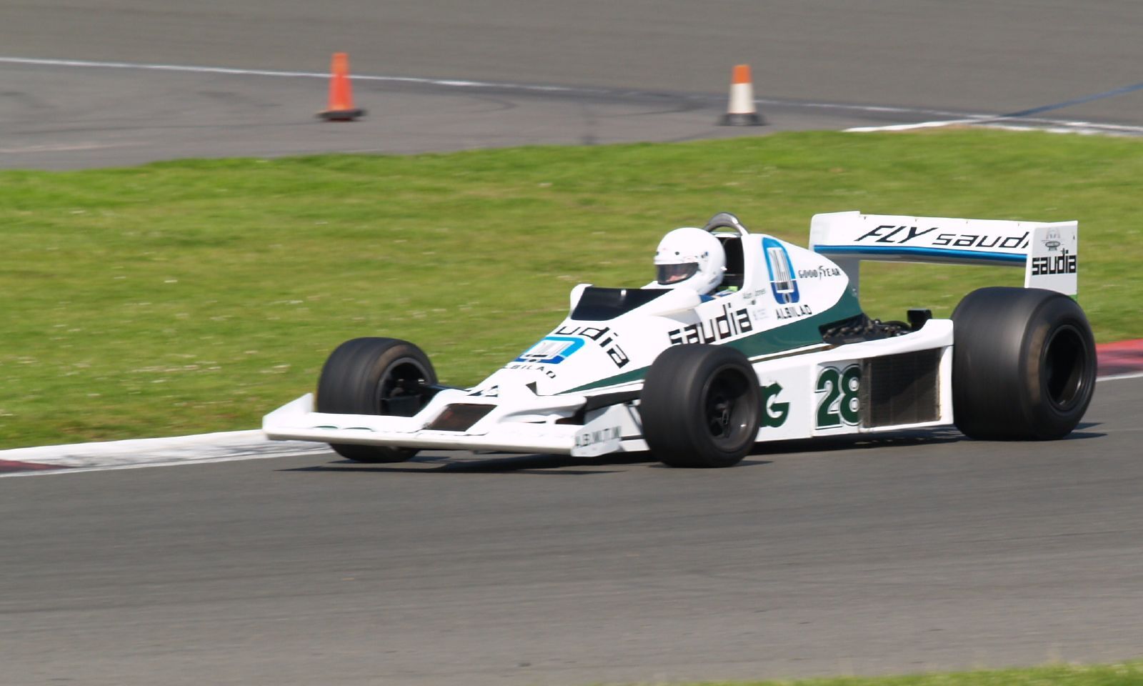 F1 GRAND PRIX 1990 3枚組 51zxp8dCdoL._AC_SY200_QL15_.jpg