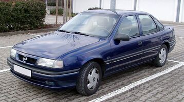 800px-Opel Vectra front 20080102.jpg