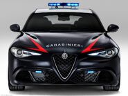 Alfa Romeo-Giulia Quadrifoglio Carabinieri-2017-1024-05