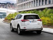 Toyota-RAV4 Hybrid EU-Version-2016-1024-22