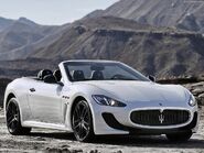 Maserati-GranCabrio MC-2013-1024-02