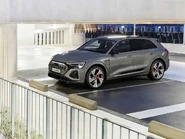 Audi-Q8 e-tron quattro-2024-1024-08.jpg (148 KB)