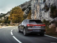 Audi-Q8 e-tron quattro-2024-1024-1c.jpg (138 KB)