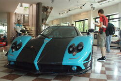 Pagani Zonda Uno front