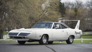 Plymouth road runner superbird hemi 582