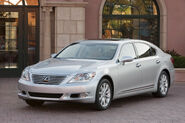 2010-Lexus-LS460-1