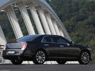 Lancia-Thema-2012-1024-25.jpg (123 KB)