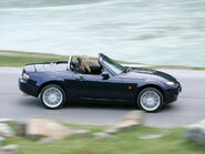 Mazda-MX-5 Roadster Coupe-2006-1024-20