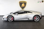 A Lamborghini Huracán 5.2 V10 LP610-4 in the color “Grigio Nimbus”