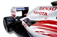 2009-panosonic-toyota-tf109-formula-1-car 9