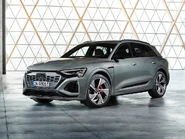 Audi-Q8 e-tron quattro-2024-1024-04.jpg (156 KB)