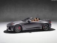 Jaguar-F-Type SVR-2017-1024-10