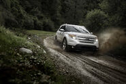 2011-Ford-Explorer-SUV-106