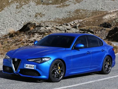 Alfa Romeo-Giulia Veloce-2017-1024-07