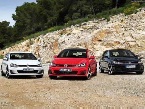 Volkswagen-Golf GTI-2014-1024-23