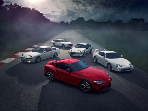 Supra-heritage-group-shot-60c954e322bd5f30e41df6906a3f74aa490d0ac1-1607545317.jpg