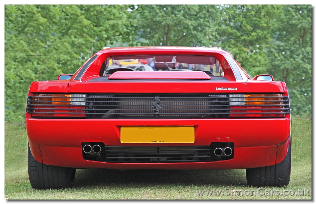 ferrari testarossa 1984