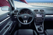 VW-Golf--Estate-4