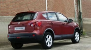 NissanQashqai 2 560px.jpg (49 KB)