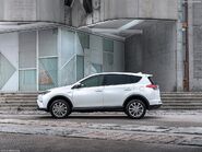 Toyota-RAV4 Hybrid EU-Version-2016-1024-1a