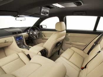 20080522-holden-ve-commodore-sportwagon-interior.jpg