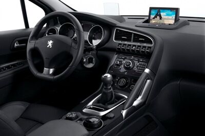Peugeot-3008-20small.jpg