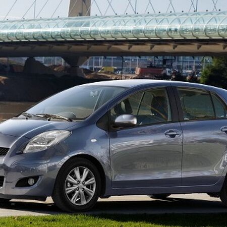 toyota yaris 2007 isofix