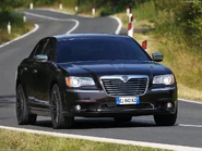 Lancia-Thema-2012-1024-05.jpg (138 KB)