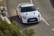 Nissan-gt-r 2011 12.jpg (454 KB)
