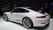02-2017-porsche-911-r-geneva-1.jpg (73 KB)