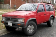 800px-90-92 Nissan Pathfinder.jpg (110 KB) 1st Generation (1985-1995)